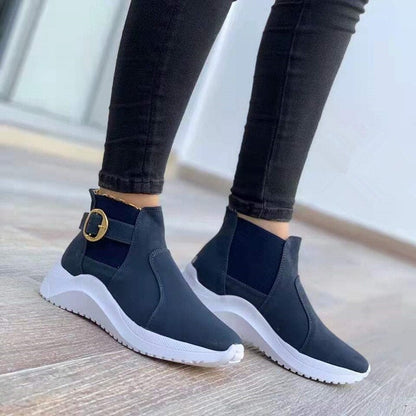 Elegantní a detailní podpůrná obuv