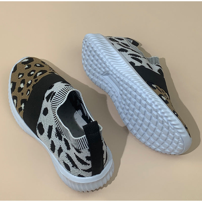 Elegantní a detailní podpůrné tenisky