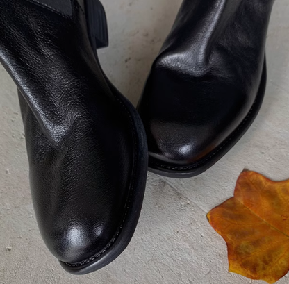 Elegantní a detailní podpůrné letní boty