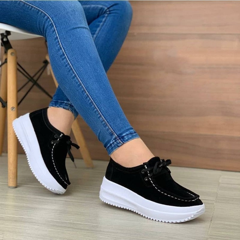 Elegantní a detailní podpůrná obuv