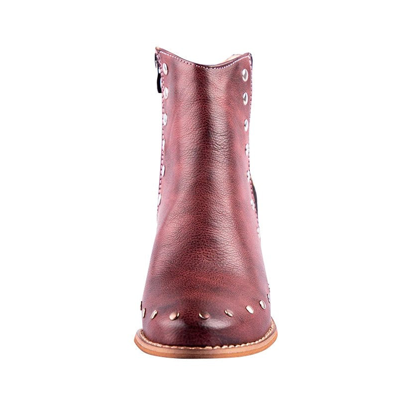 Elegantní a detailní podpůrné letní boty