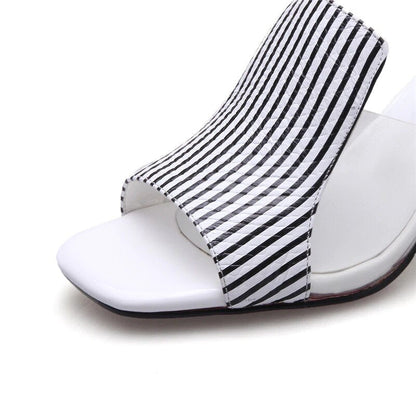 Moderní a podpůrné ortopedické letní sandály
