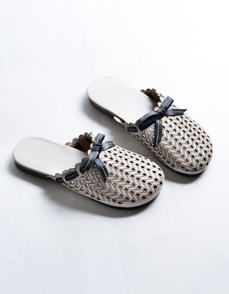 Elegantní a detailní podpůrné letní skluzavky