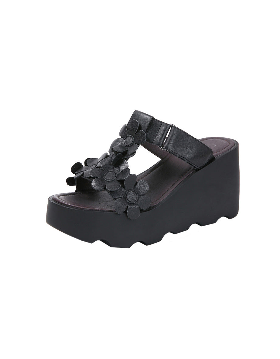 Elegantní a detailně propracovaný podpůrný letní klín Wedge