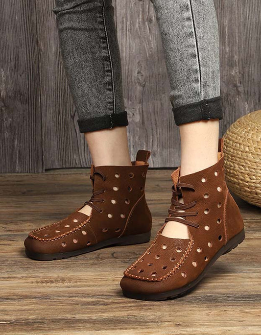 Elegantní a detailní podpůrné letní sandály