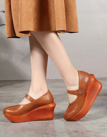 Elegantní a detailní podpůrné letní sandály