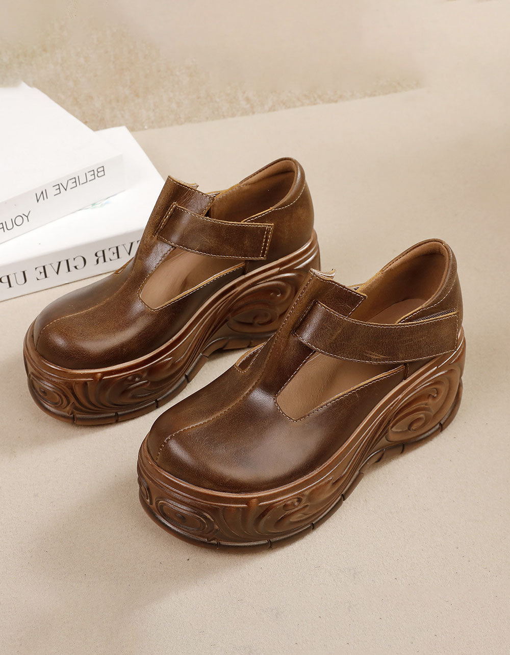 Elegantní a podpůrné ortopedické letní sandály