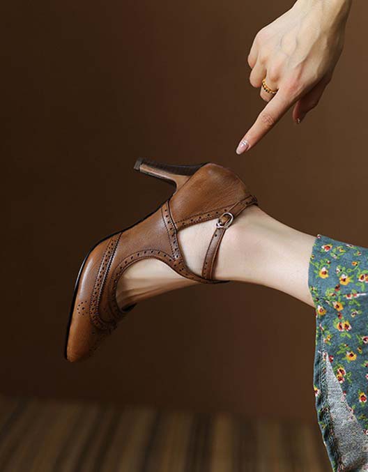 Elegantní a detailní podpůrné letní boty
