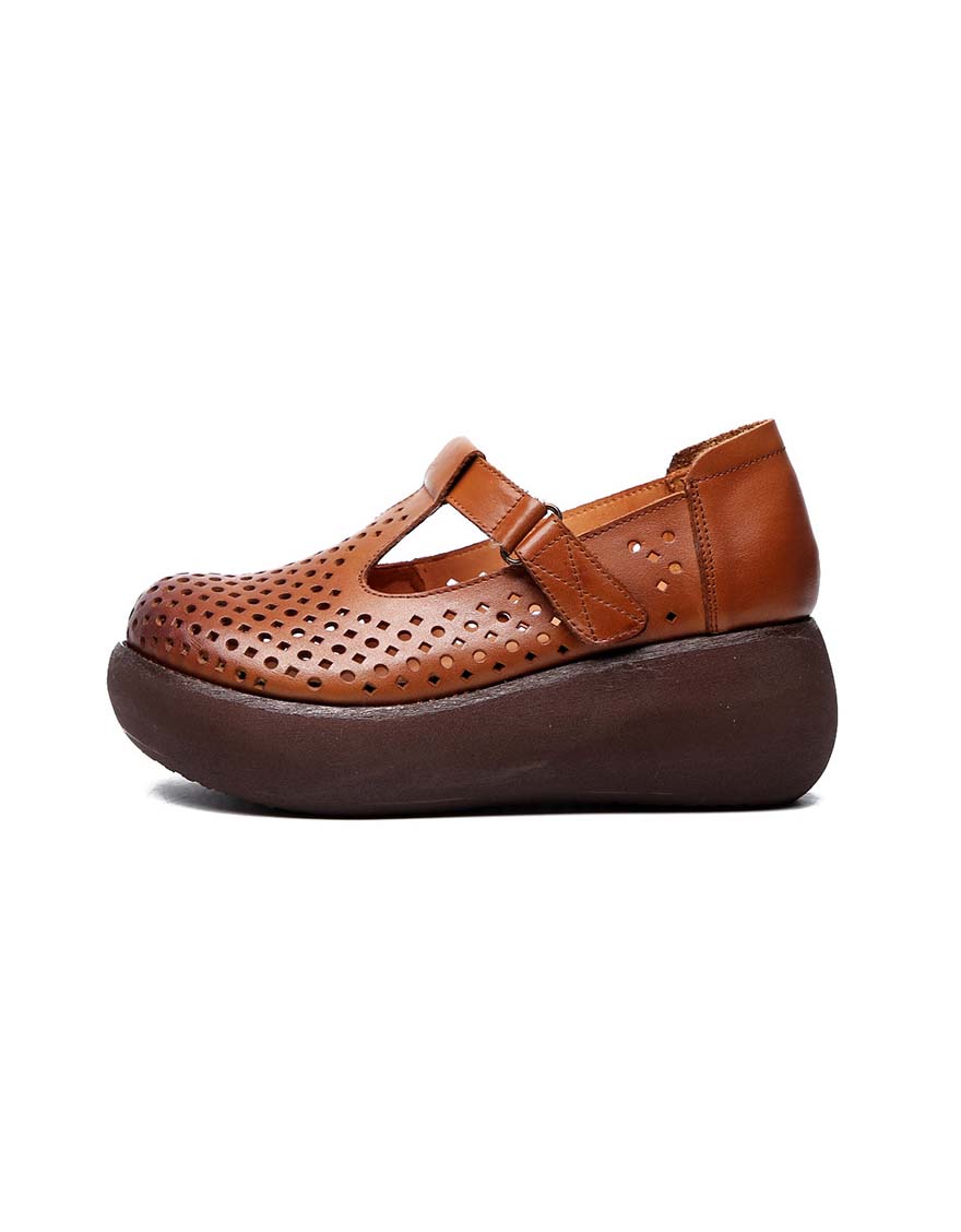Elegantní a detailní podpůrné letní sandály