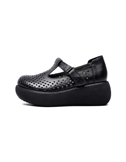 Elegantní a detailní podpůrné letní sandály