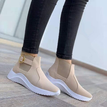 Elegantní a detailní podpůrná obuv