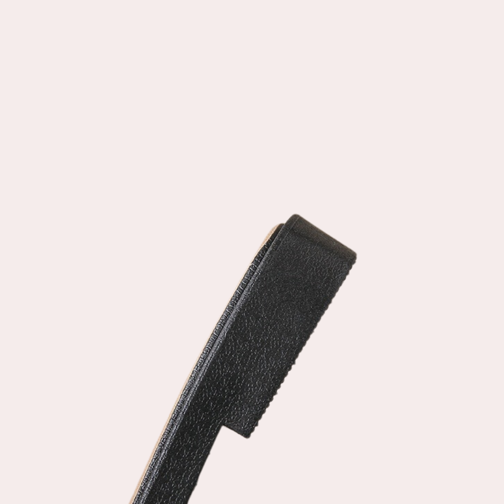 Elegantní a detailní podpůrné letní sandály
