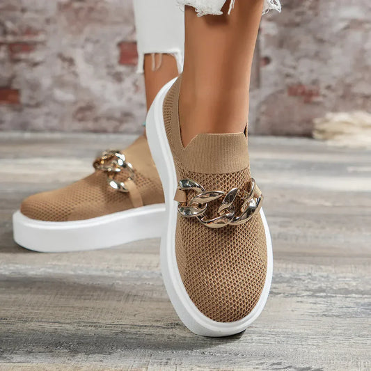 Elegantní a detailní podpůrná obuv