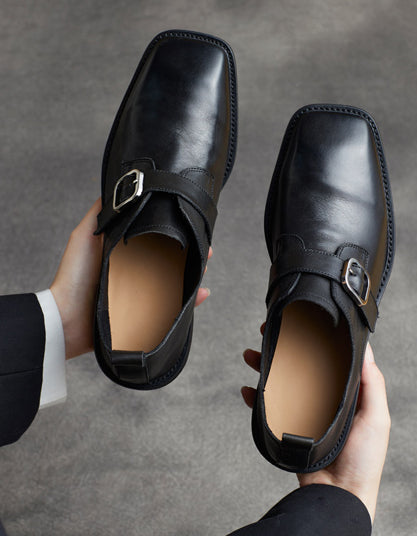 Elegantní a detailně propracovaná podpůrná letní obuv