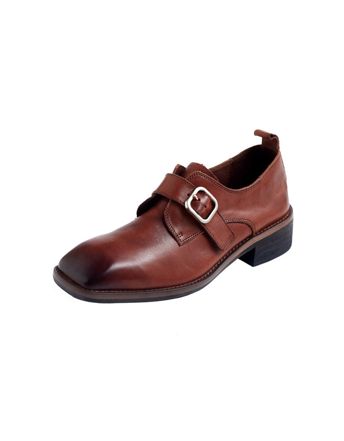 Elegantní a detailně propracovaná podpůrná letní obuv