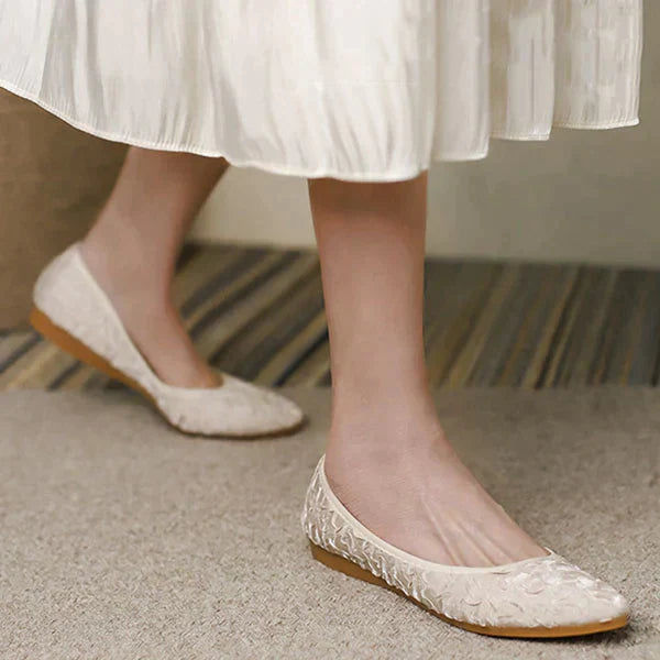 Elegantní a detailní podpůrné letní boty Flats