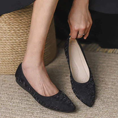 Elegantní a detailní podpůrné letní boty Flats