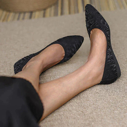 Elegantní a detailní podpůrné letní boty Flats