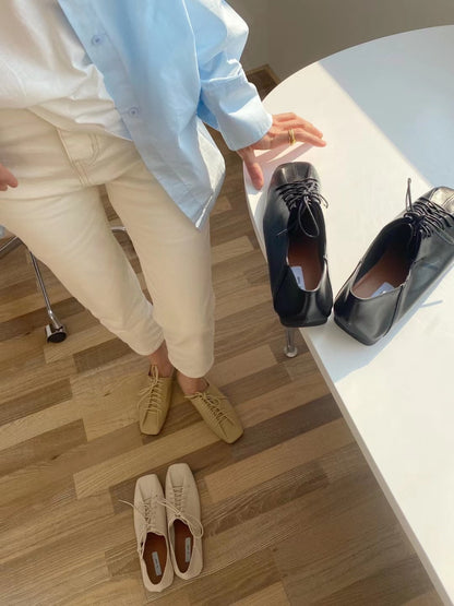 Elegantní a detailní podpůrné letní boty