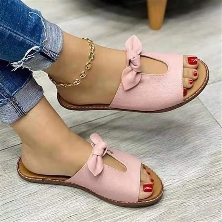 Elegantní a detailní podpůrné letní skluzavky