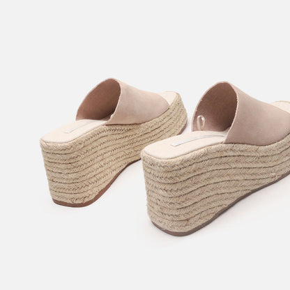 Elegantní a podpůrné ortopedické letní sandály