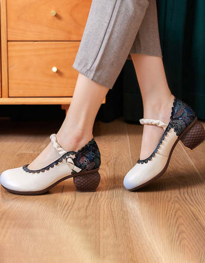 Elegantní a detailní podpůrné letní podpatky