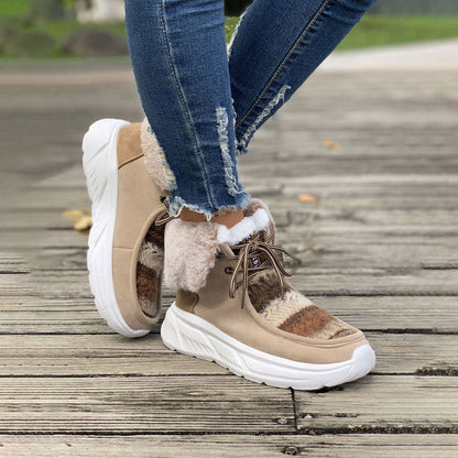 Elegantní a detailní podpůrné boty