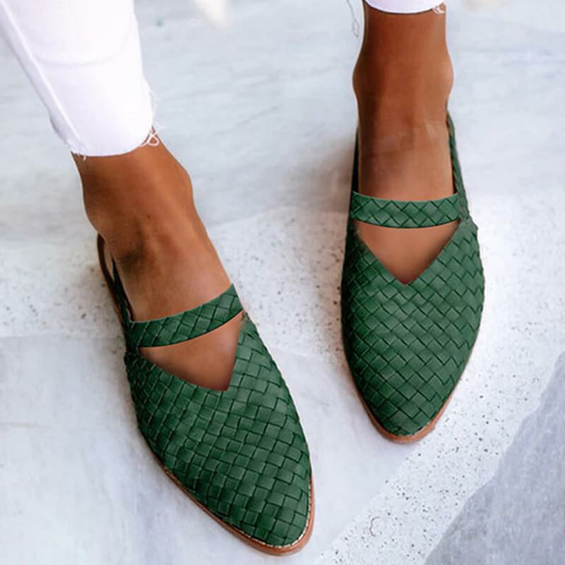 Elegantní a detailně propracovaná podpůrná letní obuv