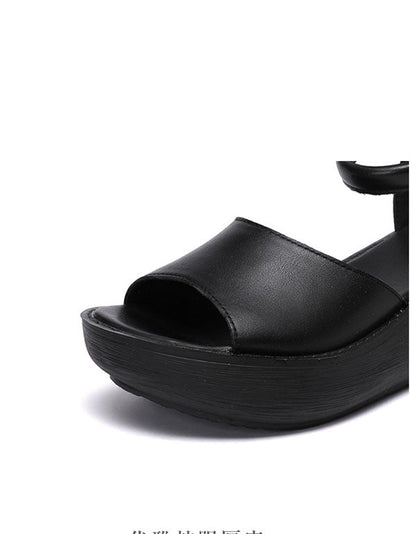 Podpůrné lehké ortopedické letní sandály