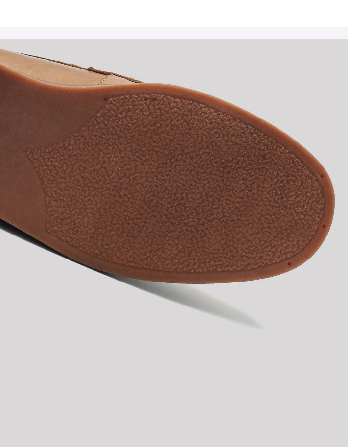 Elegantní a detailní podpůrné letní mokasíny