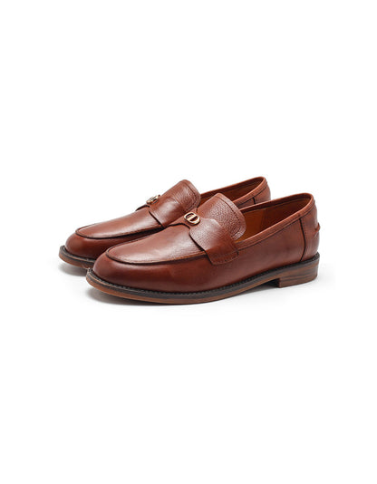 Elegantní a detailní podpůrné letní mokasíny