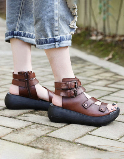 Podpůrné a módní ortopedické letní sandály