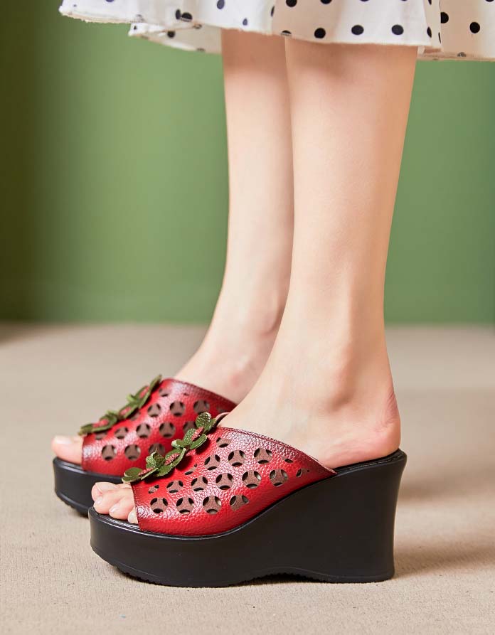 Elegantní a detailně propracovaný podpůrný letní klín Wedge