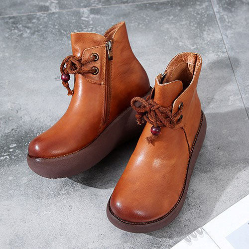 Elegantní a detailní podpůrné zimní boty