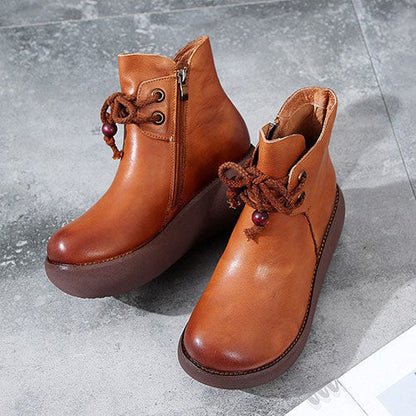 Elegantní a detailní podpůrné zimní boty