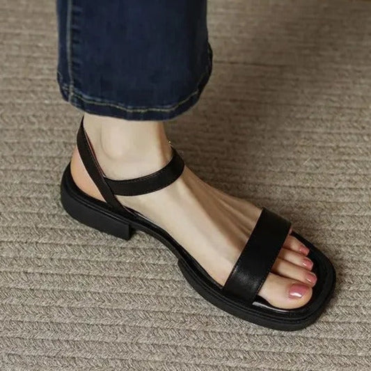 Podpůrné lehké ortopedické letní sandály
