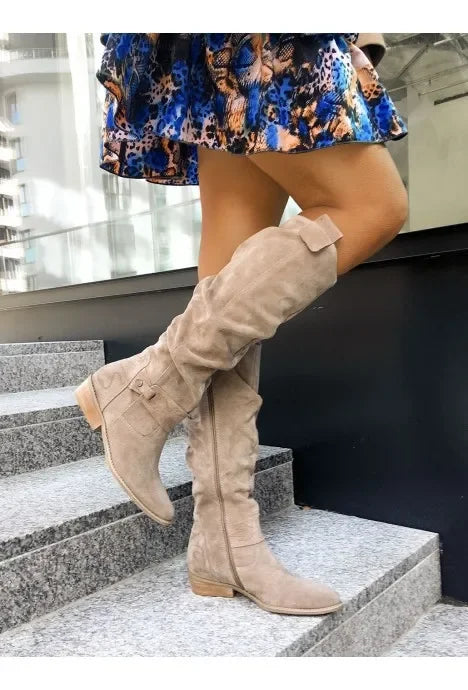 Elegantní a detailní podpůrné boty