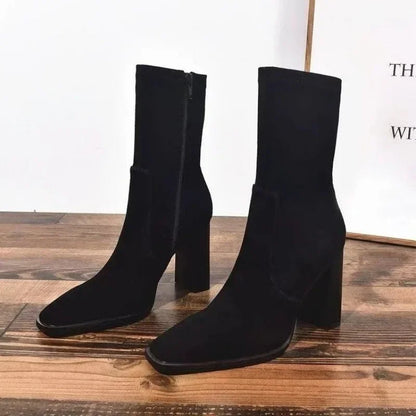 Elegantní a detailní podpůrná obuv