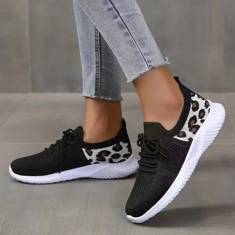 Elegantní a detailní podpůrná obuv