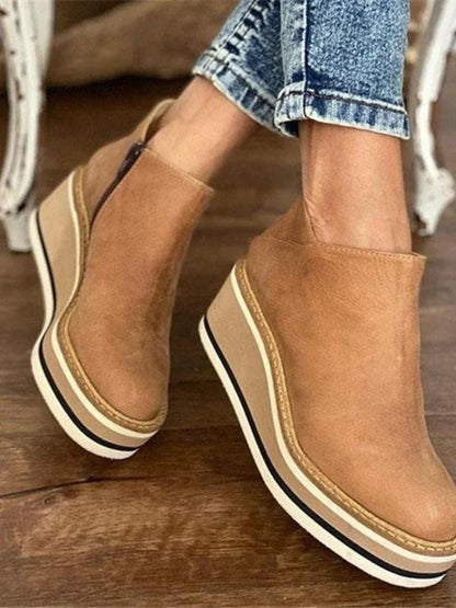 Elegantní a detailní podpůrná obuv