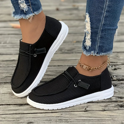 Elegantní a detailní podpůrná obuv