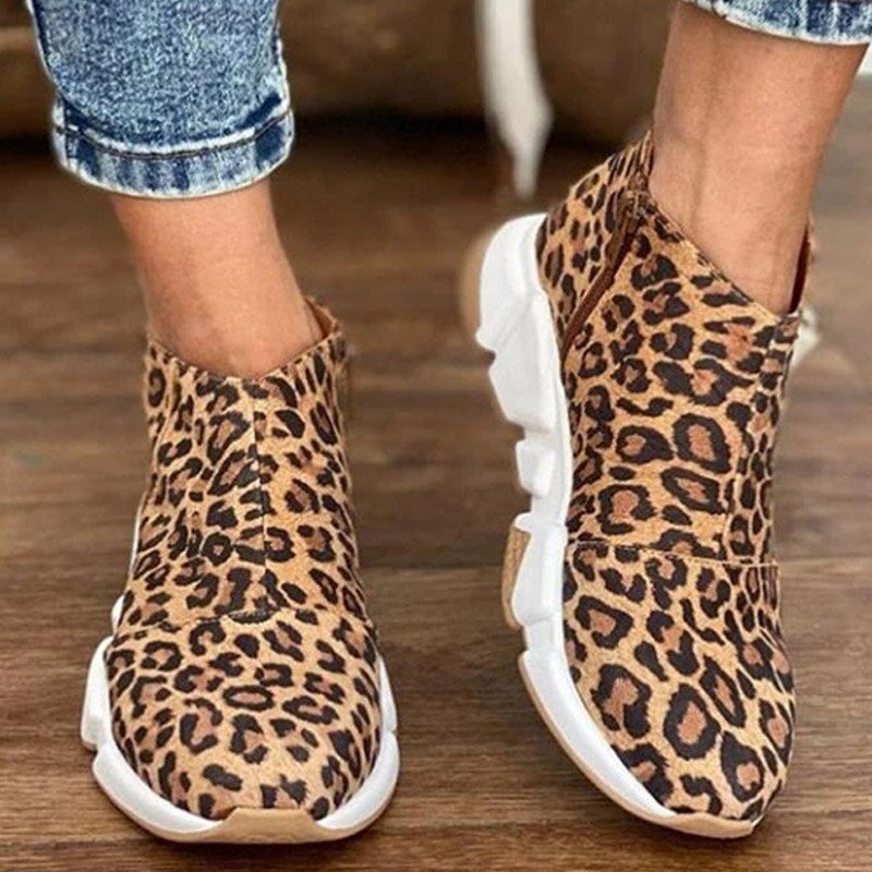 Elegantní a detailní podpůrná obuv