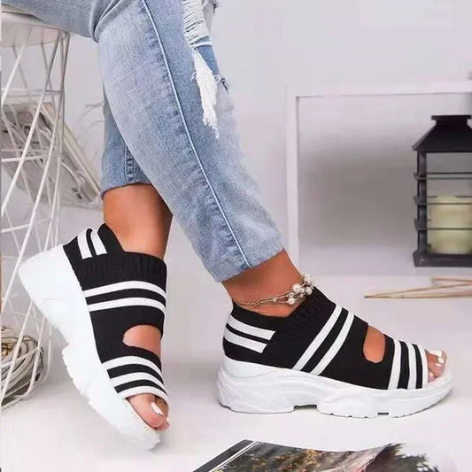 Podpůrné a stylové ortopedické sandály