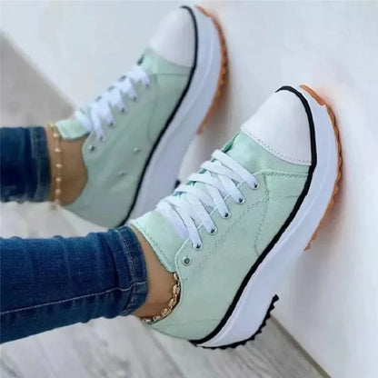 Elegantní a detailní podpůrná obuv