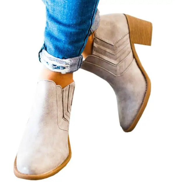 Elegantní a detailní podpůrná obuv