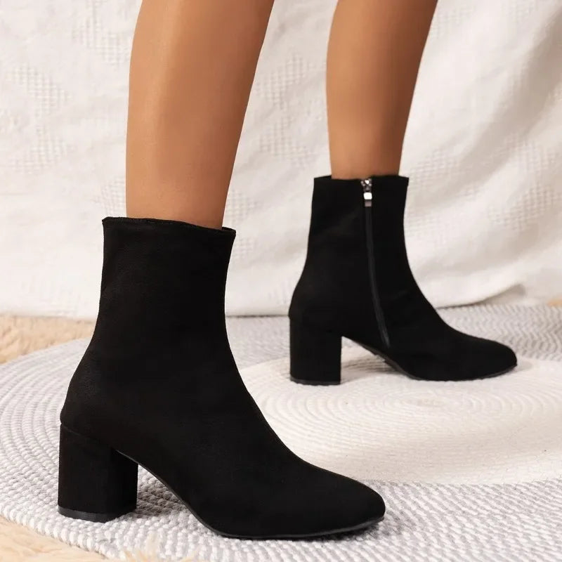 Elegantní a detailní podpůrná obuv