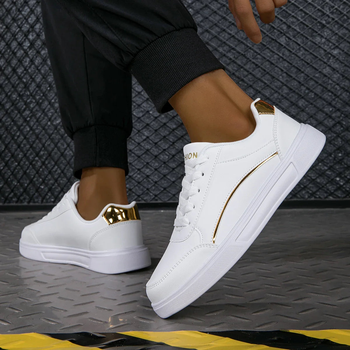 Elegantní a detailní podpůrná obuv