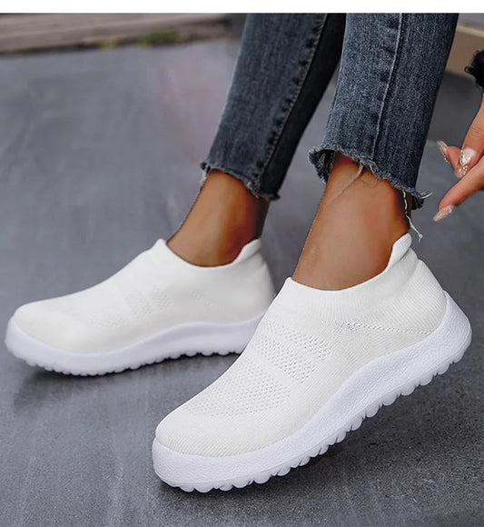 Elegantní a detailní podpůrné tenisky