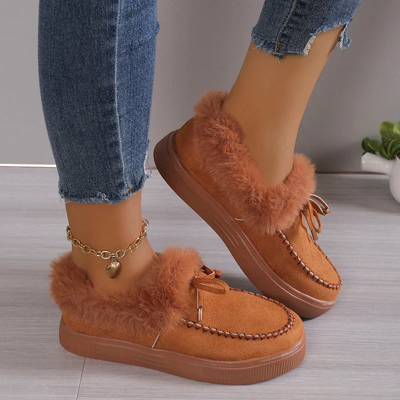 Elegantní a detailní podpůrná obuv