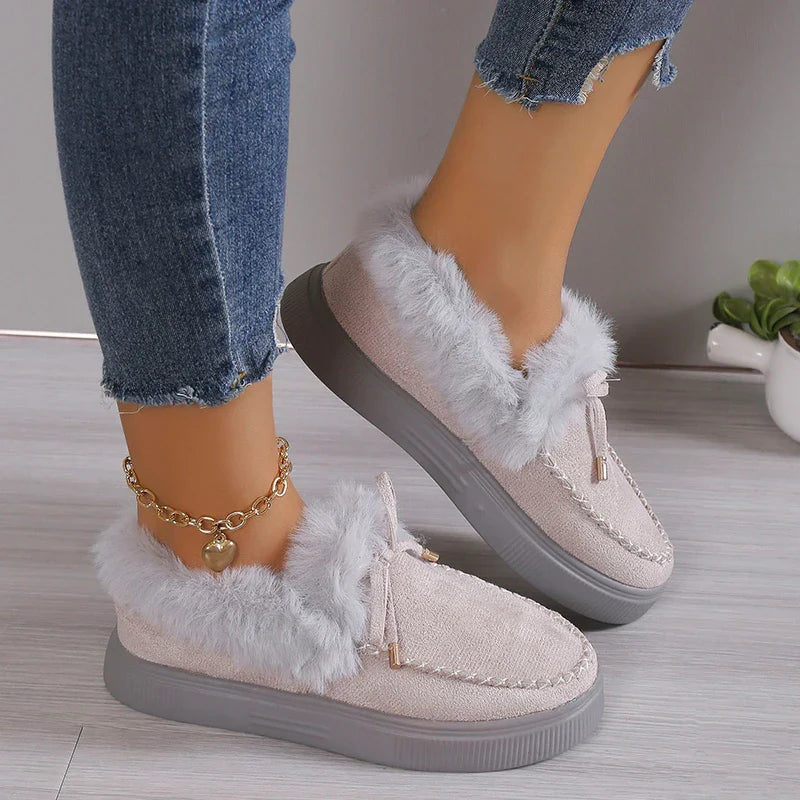 Elegantní a detailní podpůrná obuv